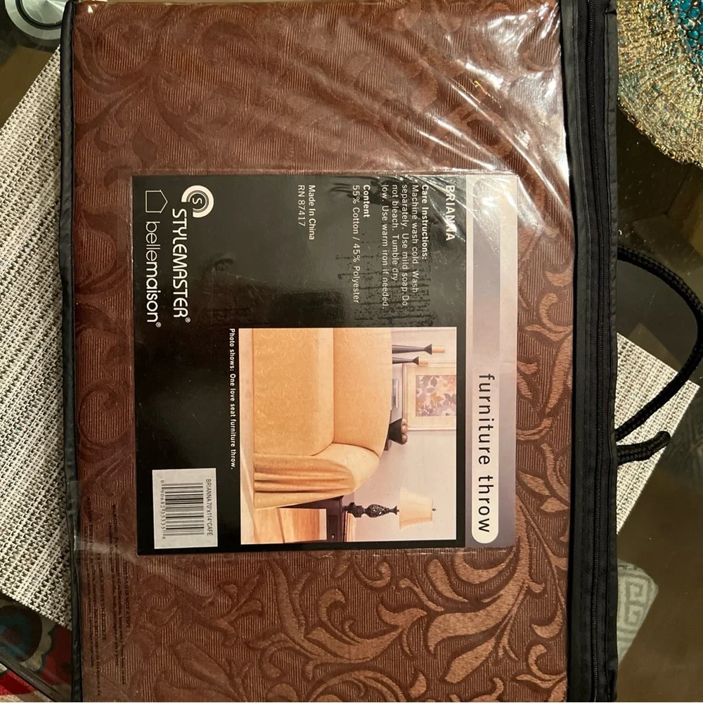 New Stylemaster Brianna Loveseat Cover Throw. Brown Jacquard Design. Cotton/Poly